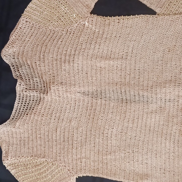 Crochet knit lightweight gold metallic cover top Sz M 3/4 sleeve w/gold beads. - Picture 5 of 5